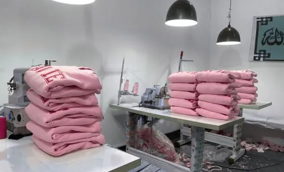 Custom hoodie production for New York clothing brands, heavyweight fleece with private label branding
