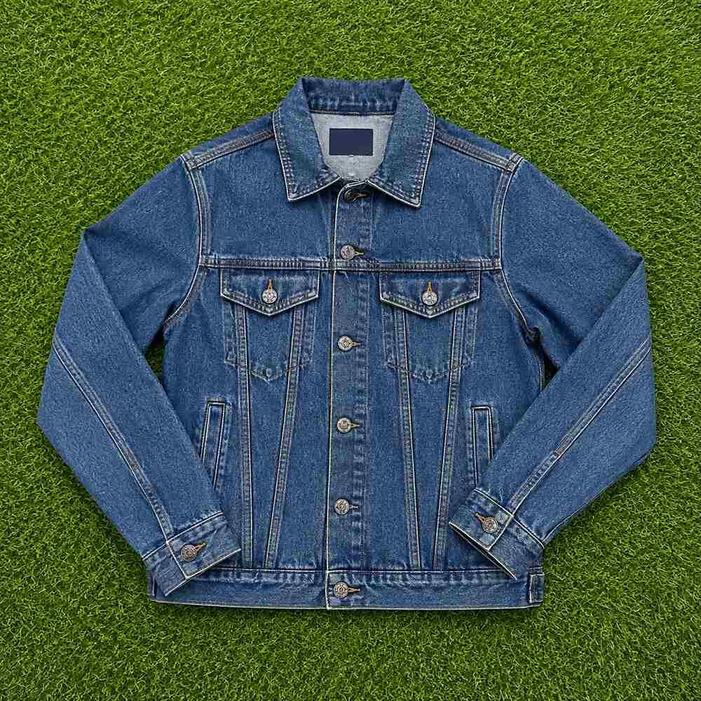Classic trucker denim jacket