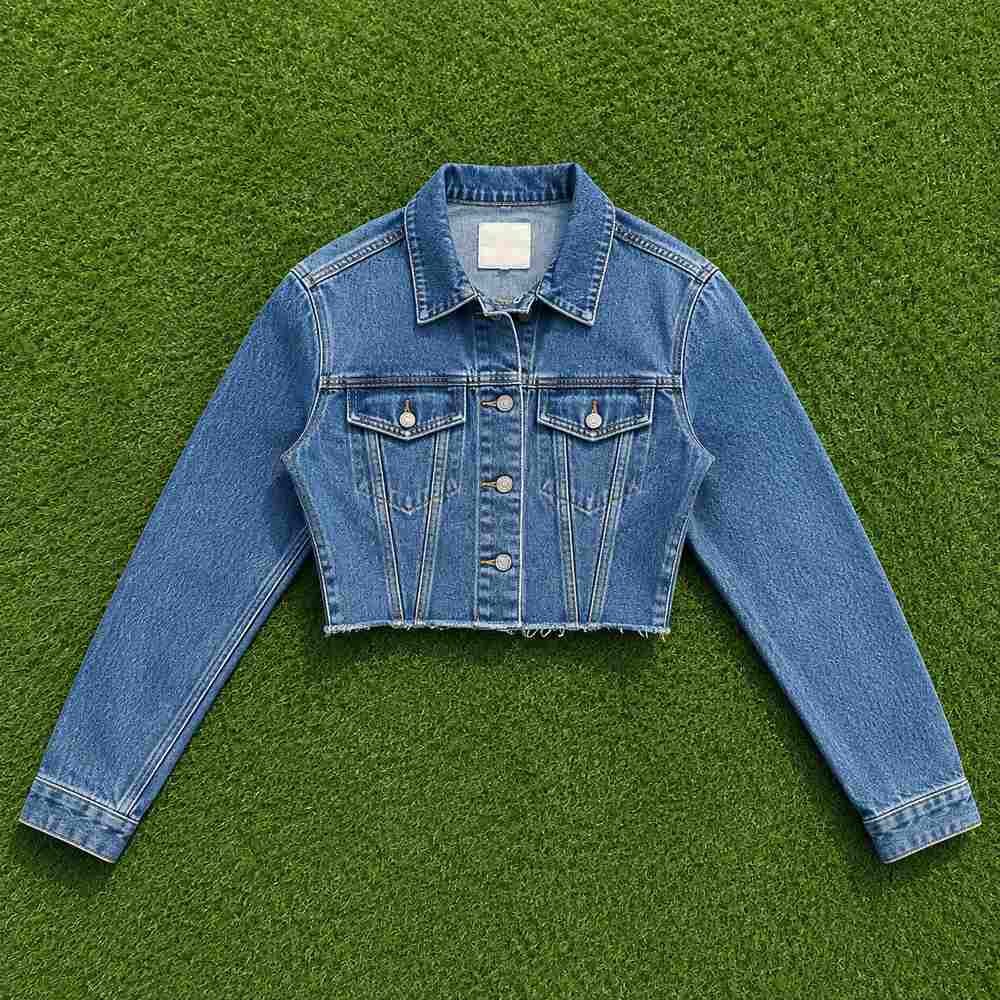 Cropped denim jacket